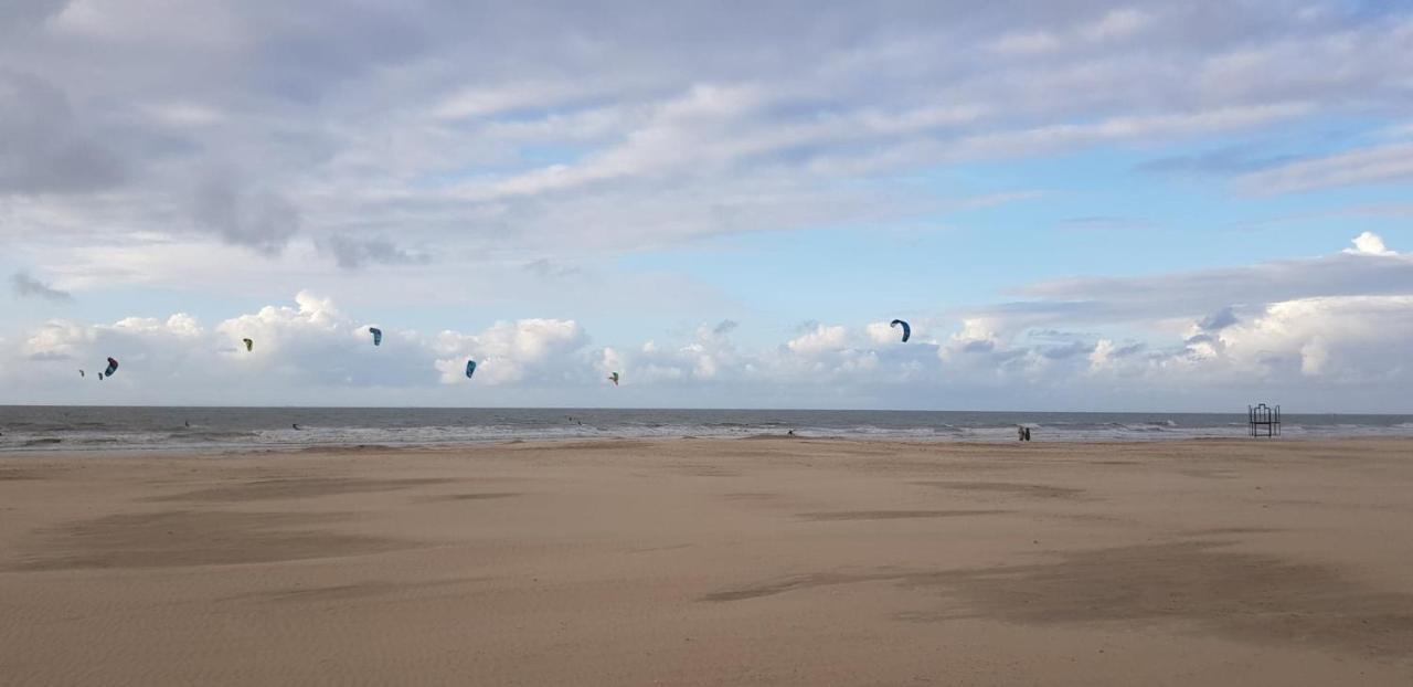 Vakantie-Appartement La Regence @ Oostende Bagian luar foto